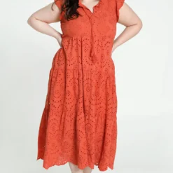 Robe Longue En Coton à Broderie Anglaise -Promos Robe Divine Magasin 00529e65a387b98f011f9e9e23cc0499f99ca8d5 9YR221101 119 2 6