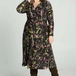 Longue Robe Portefeuille à Motif Graphique Avec Ceinture