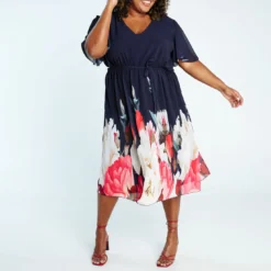 Robe Longue à Motif Floral -Promos Robe Divine Magasin 0bb1945dfe762c041f34f1901bb836ce19bfdd80 9YR222803 19 2 5