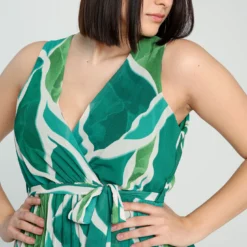 Robe Cache-coeur Plissée Imprimé Graphique 15 Robe Cache-coeur Plissée Imprimé Graphique -Promos Robe Divine Magasin 11d76f49fbe8953a725ae6ef1fe39d1a77fdc8d7 96R332710 39 2 3