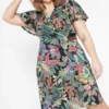 Robe Genoux à Motif Floral -Promos Robe Divine Magasin 11e5b1d3731bc0a602594a8a8354b898a600def4 9YR122403 65 2 1