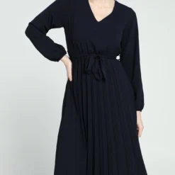Robe Longue Unie Et Plissée Avec Ceinture