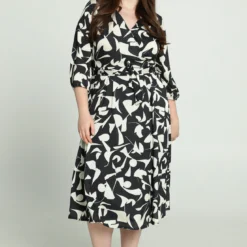 Robe Longue Portefeuille à Imprimé Graphique -Promos Robe Divine Magasin 27d222e05ffd7263bc06757c612c63d7a02804e9 9VR131701 147 2 6