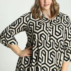 Robe En Viscose à Imprimé Géométrique -Promos Robe Divine Magasin 2f24c7263dc0e872458a0e1b8c4a81ec6c467fc1 9YR132206 69 2 5