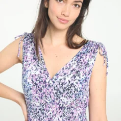 Cassis - Robe Imprimé Fleuri -Promos Robe Divine Magasin 327add5f1c60dee30e9c933494549fb232c85dc2 56M322309 18 2 3