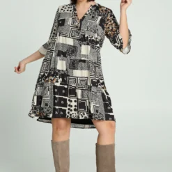 Robe à Manches évasées Et Imprimé Graphique -Promos Robe Divine Magasin 38f9c3b1f6cf9b1ce5b87b3cd17a64f3854f9d1e 96R322804 147 2 7