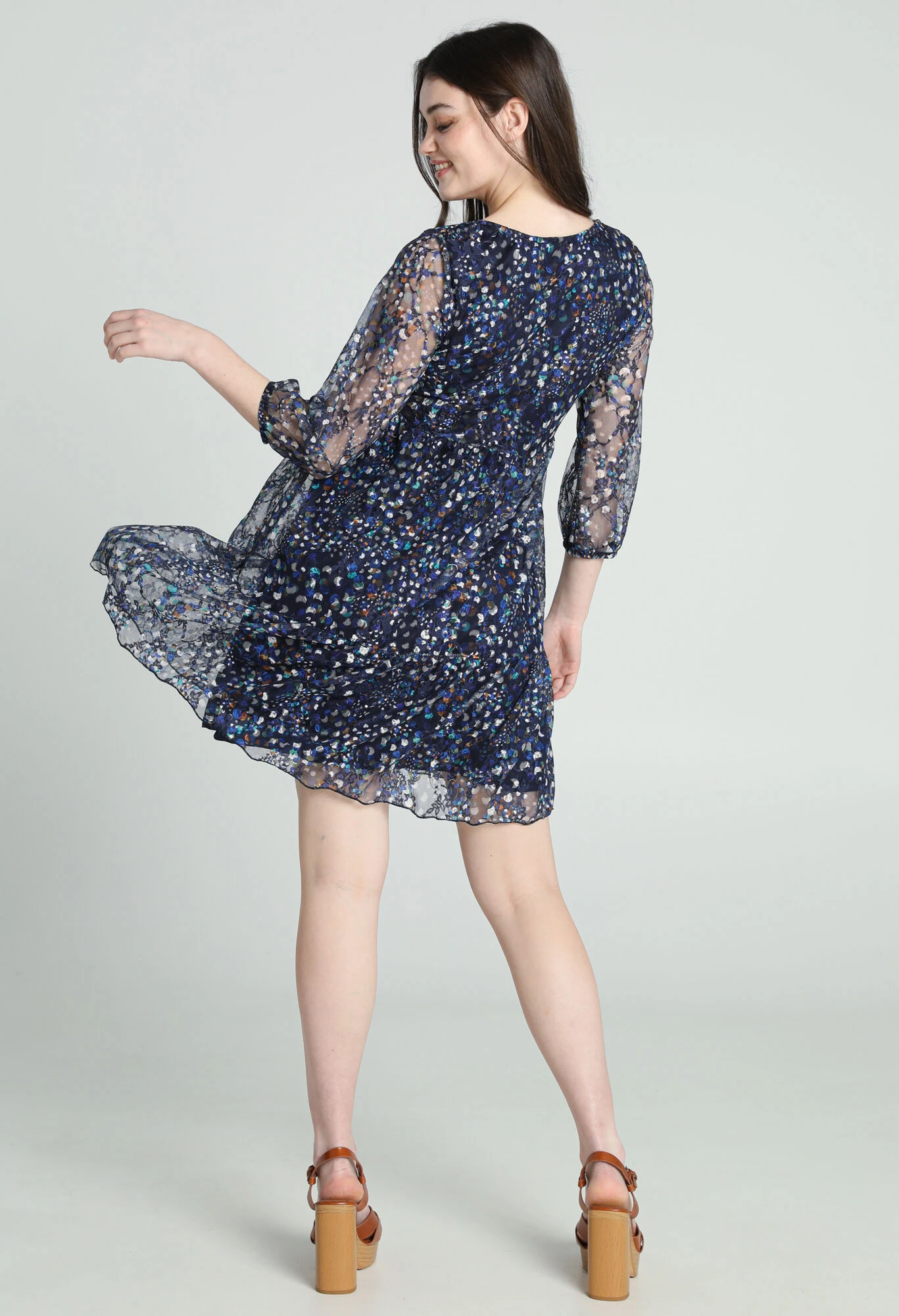 Robe à Volants Imprimé à Pois 4 Robe à Volants Imprimé à Pois – Image 2