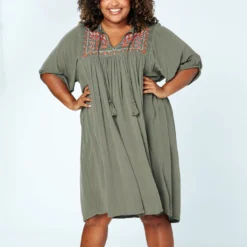 Robe Tunique Unie -Promos Robe Divine Magasin 6ed93355d9e002d90eb97f52f6eb37cbbe26a583 9YR132207 37 2 8