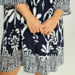 Robe Tunique Courte En Viscose à Imprimé Bicolore -Promos Robe Divine Magasin 728332b923cc07b76753ba93b44c2837907e0cea 9YR132204 19 2 6