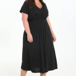 Robe Mi-longue Unie -Promos Robe Divine Magasin 72ae38538443eedb285f469443cbde2d8d5e09cc 8VM331701 69 2 7