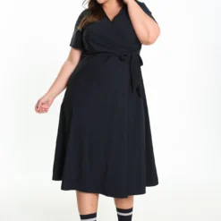 Robe Portefeuille Unie En Matière Travelwear -Promos Robe Divine Magasin 86bfd8103e711c334f7c3602feadb4d941aed12f 8VR231801 19 2 4