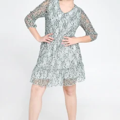 Robe à Dentelle à Imprimé Graphique -Promos Robe Divine Magasin 87b92cc3a8841747b0e07483c65217fb0bf47eb8 96M322502 37 2 7