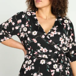 Longue Robe Portefeuille En Viscose à Imprimé Floral Avec Manches Coudes -Promos Robe Divine Magasin 89cf1f2f9c242e77a019afa4b493c3e55a7de016 9YR232901 69 2 5