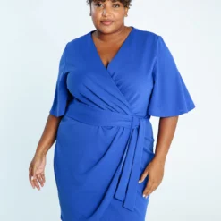 Robe Courte Cache-coeur