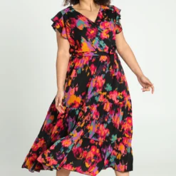 Robe Cache-cœur Longue à Motif Graphique -Promos Robe Divine Magasin 947e8fc2a25ceff85ea0ef9c8ad6fea8e265bae6 9YR222901 69 2 7