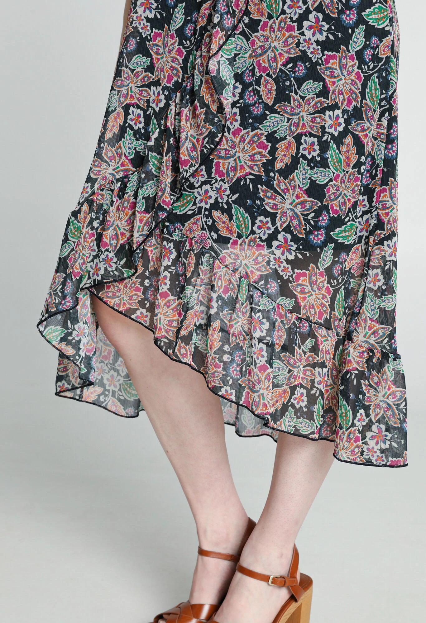 Robe Longue Cache-cœur Avec Volants 7 Robe Longue Cache-cœur Avec Volants – Image 5