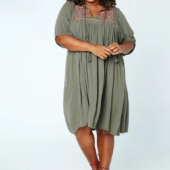 Robe Tunique Unie -Promos Robe Divine Magasin 980ba7ecb902bd3e85e9599960f377a15d5dfa2f 9YR132207 37 2 9