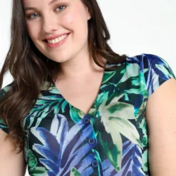 Robe Longue à Motif Feuillage -Promos Robe Divine Magasin 9eb8fa2bcbccb2477d40f58d511ad03a42d5a69a 96M332311 39 2 3