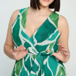 Robe Cache-coeur Plissée Imprimé Graphique 18 Robe Cache-coeur Plissée Imprimé Graphique -Promos Robe Divine Magasin afcda32d33e4fb8325c37e52c02c4dcd91d9ebaf 96R332710 39 2 6