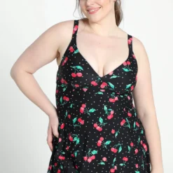 Robe De Plage à Pois Avec Cerise