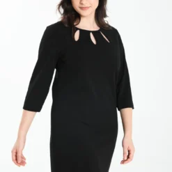 Robe Droite Découpes à L'encolure -Promos Robe Divine Magasin bfcbf8b7467f1b7b878c4a064cdd1fee7b16cff3 76F080108 69 2 4