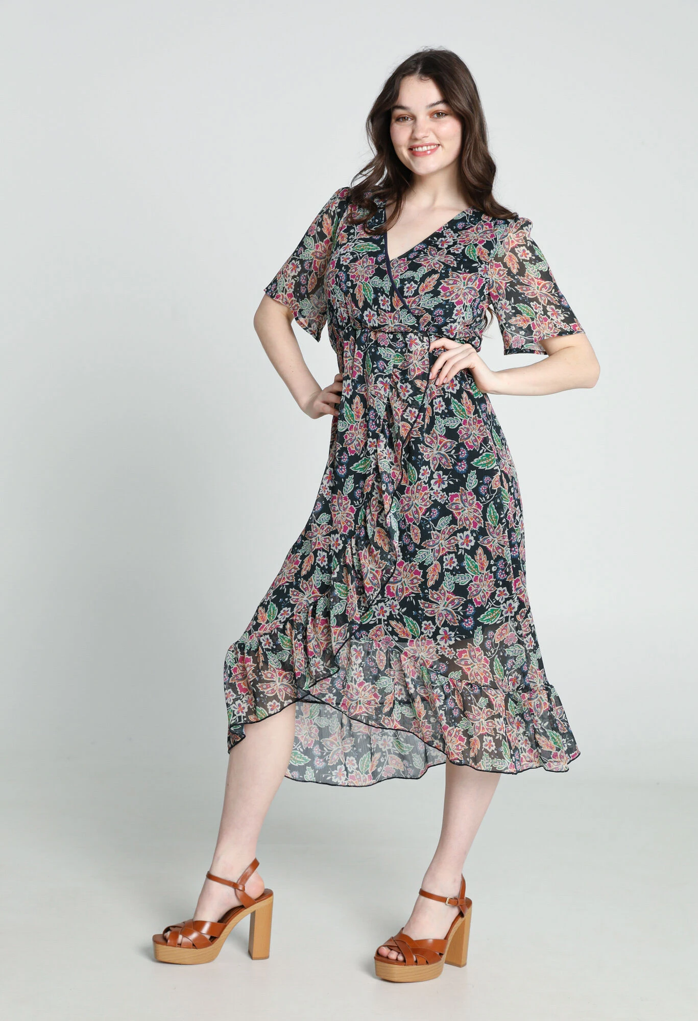 Robe Longue Cache-cœur Avec Volants 11 Robe Longue Cache-cœur Avec Volants – Image 9