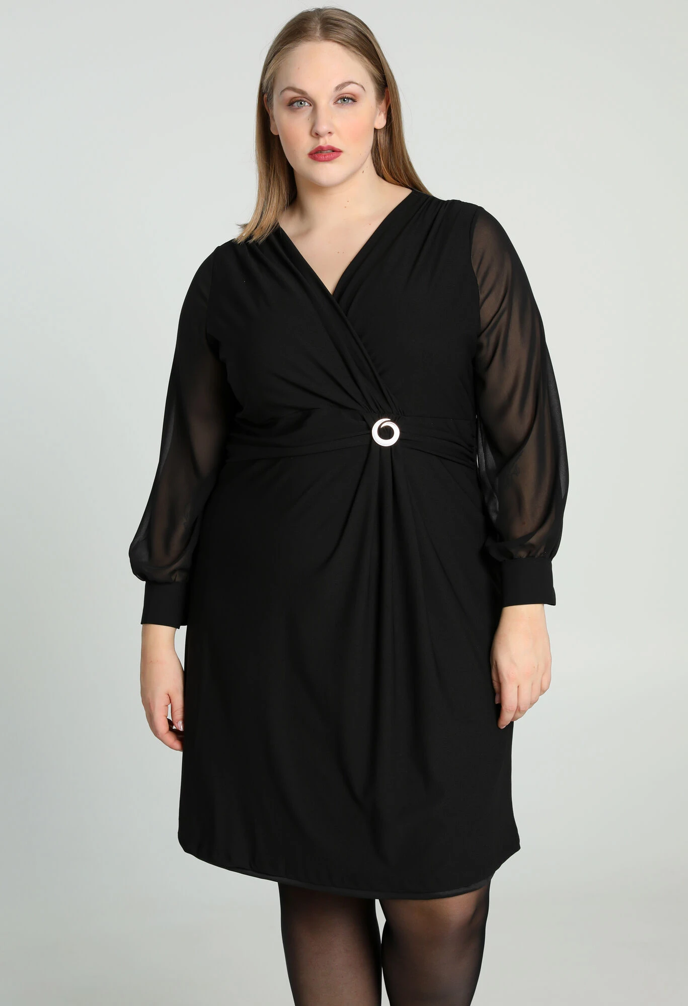 Robe Portefeuille Courte Unie Avec Manches En Voile 5 Robe Portefeuille Courte Unie Avec Manches En Voile – Image 3