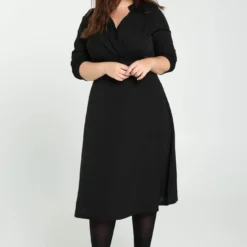 Robe Unie -Promos Robe Divine Magasin d03e745c64e9be6a43bc4db0f66da4812b211de0 6VM121703 69 2 6