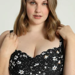 Robe De Plage à Pois Et Fleurs -Promos Robe Divine Magasin d81d294c4f9852f68199cd4928426f4e911e94f3 9YS122101 69 2 3