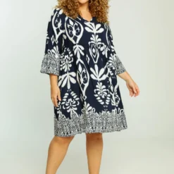 Robe Tunique Courte En Viscose à Imprimé Bicolore -Promos Robe Divine Magasin ddad735c66b45c931c9b5676c3ae85a55c86bae2 9YR132204 19 2 9