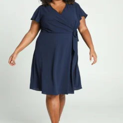 Robe Portefeuille -Promos Robe Divine Magasin e2fac2eb8024a766abc1aaf715cd7065e837abbf 9YR121901 19 2 8