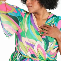 Longue Robe Plissée à Imprimé Graphique -Promos Robe Divine Magasin e9109c89a221135345b044f951ee71461e9b3fa2 7YR222906 39 2 5