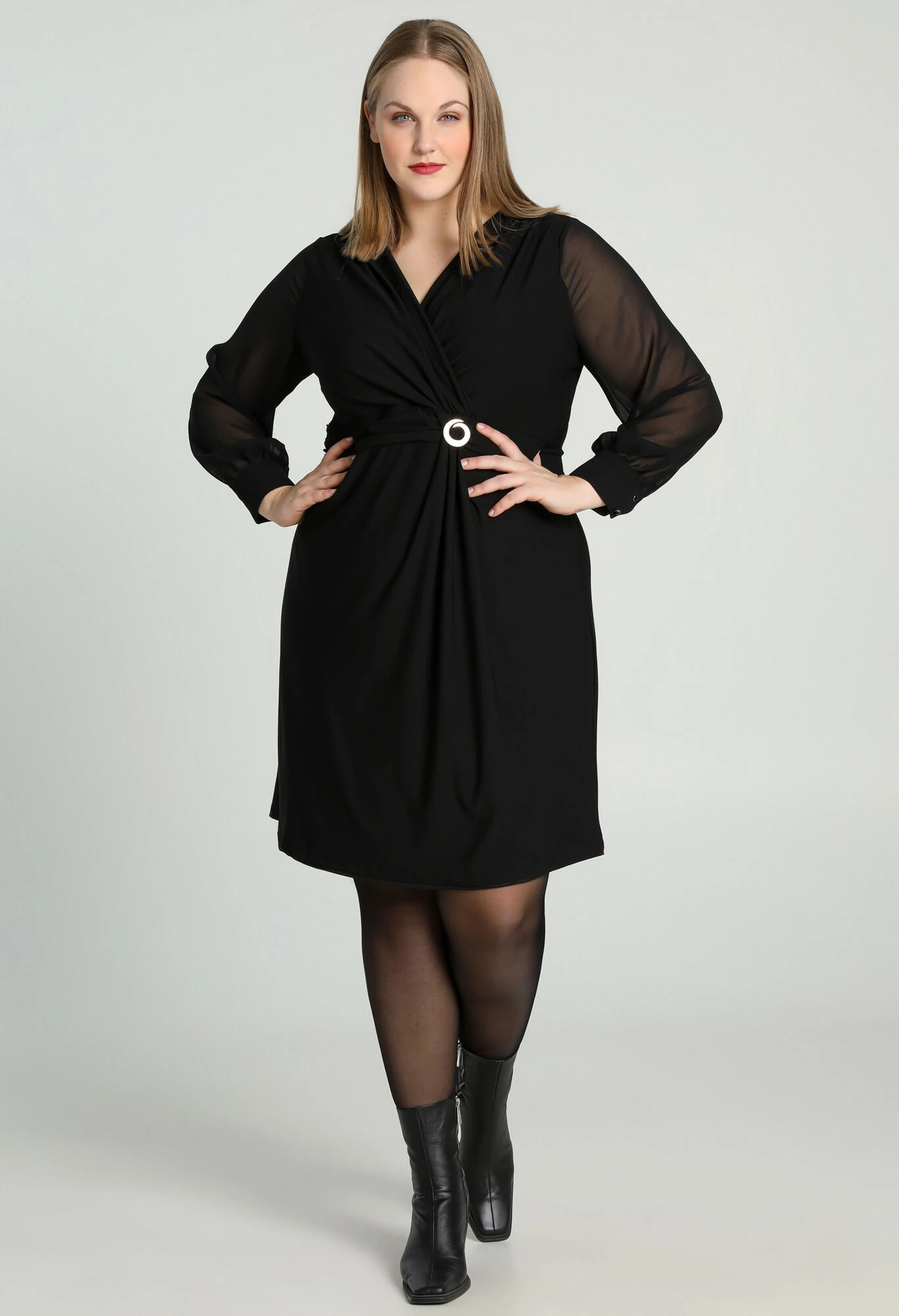 Robe Portefeuille Courte Unie Avec Manches En Voile 8 Robe Portefeuille Courte Unie Avec Manches En Voile – Image 6