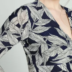 Robe Portefeuille à Imprimé Feuillage -Promos Robe Divine Magasin efc894c8ae691e4f46f11d3d92bccc34a70caed3 96M322303 19 2 4