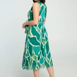 Robe Cache-coeur Plissée Imprimé Graphique 14 Robe Cache-coeur Plissée Imprimé Graphique -Promos Robe Divine Magasin f3d78be6a2ea2850b99ac6e1fe51ace50d65e47e 96R332710 39 2 2