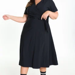 Robe Portefeuille Unie En Matière Travelwear -Promos Robe Divine Magasin f9284e5072199ec21f5906be53d107c37eb75887 8VR231801 19 2 5